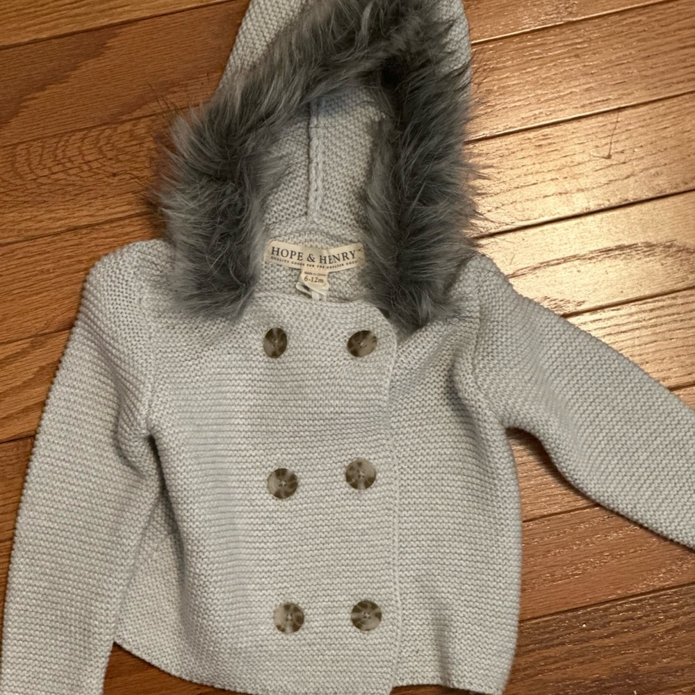 Hope and Henry knitted gray sweater size 6-12 faux fur hooded rim